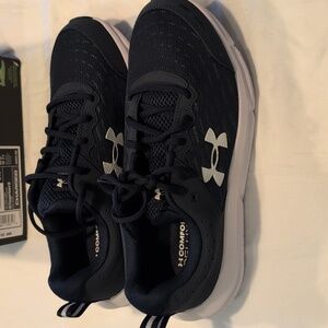 NEW Under Armour Charged Assert 10